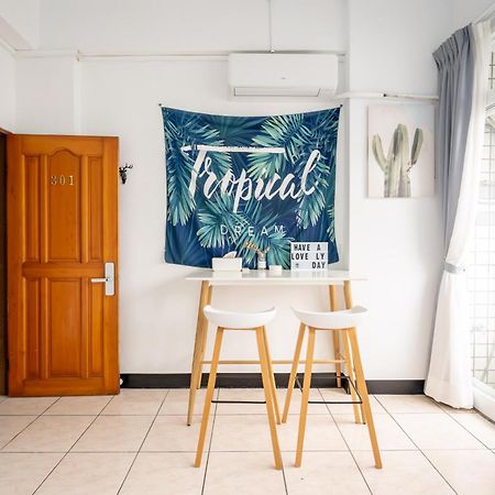 Utopia Hostel T'ai-tung エクステリア 写真