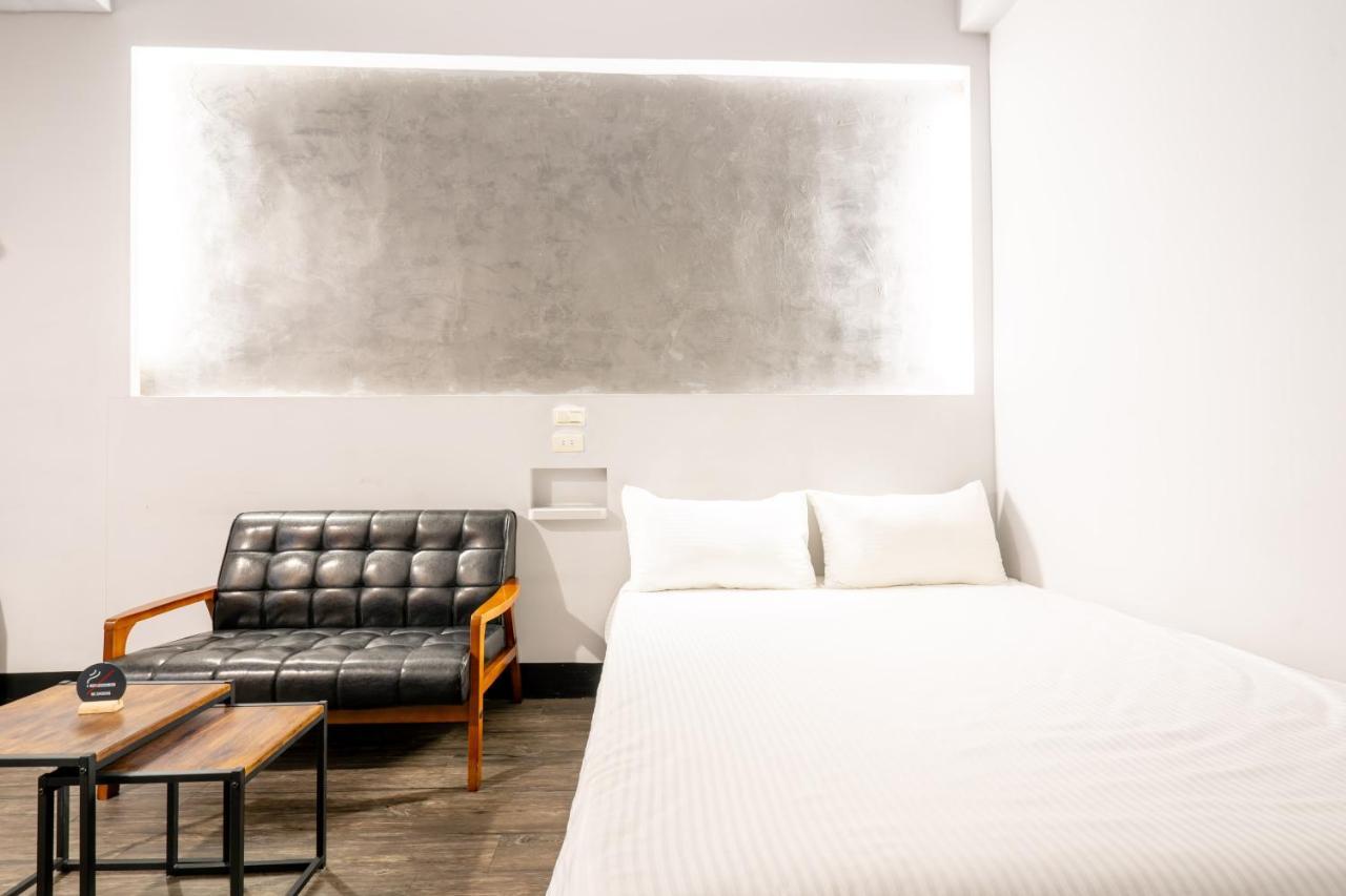 Utopia Hostel T'ai-tung エクステリア 写真
